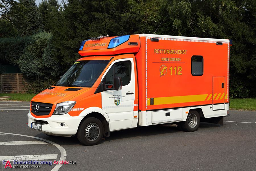 Rettung Kreis Viersen 06 RTW 01 (a.D.)