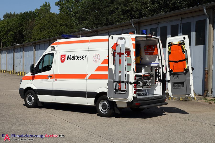 Johannes Neumuenster 32-90-01