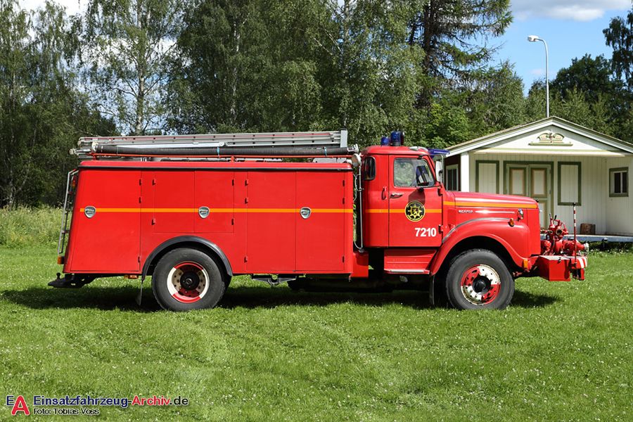 2 26-7210 - Släckbil (a.D.)