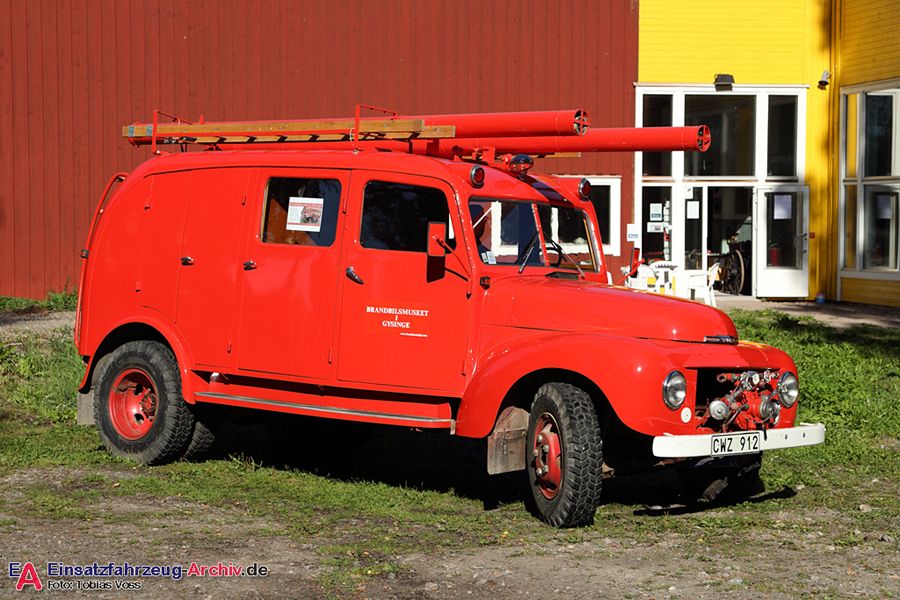 Volvo L 341 - Bilmotorspruta