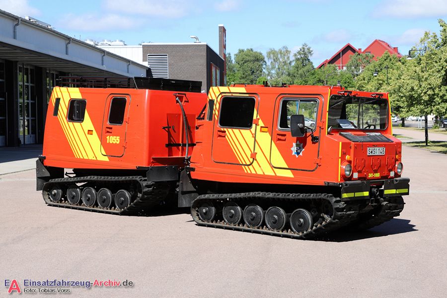 2 41-1055 - Bandvagn