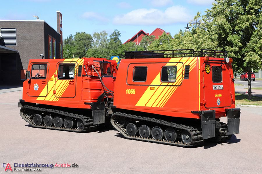 2 41-1055 - Bandvagn