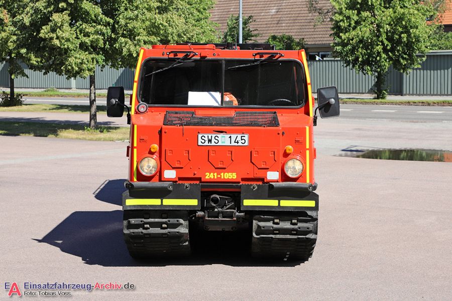 2 41-1055 - Bandvagn