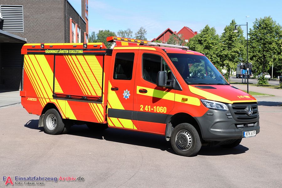 2 41-1060 - Släckbil