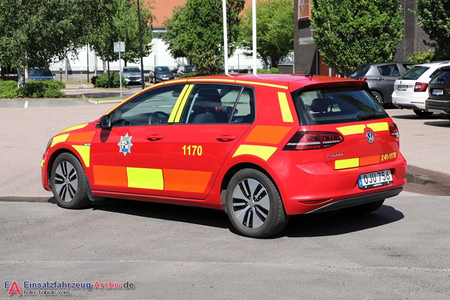 2 41-1170 - Personbil