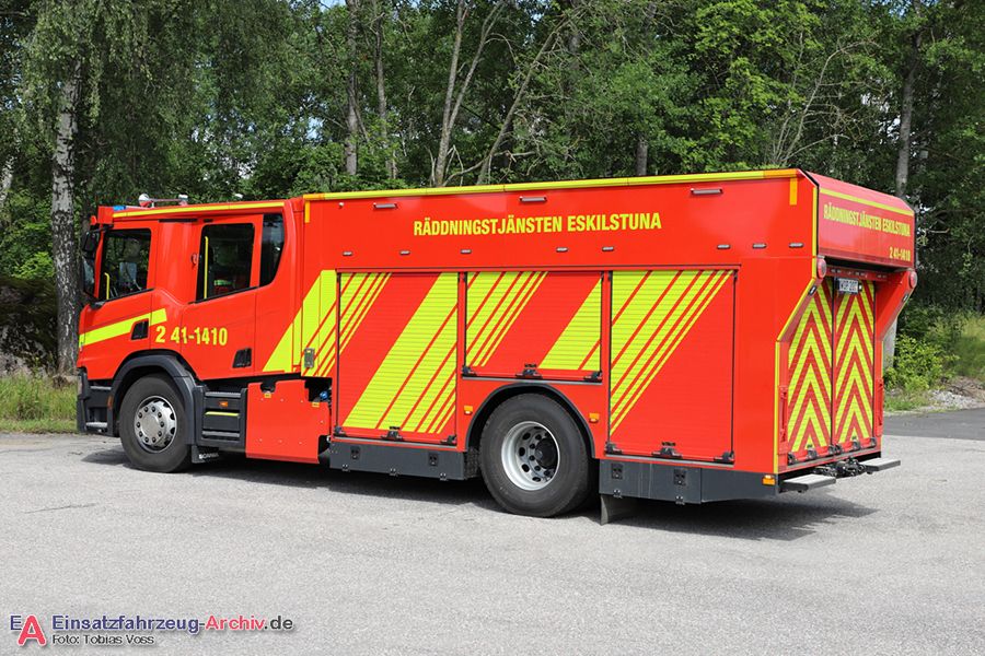 2 41-1410 - Släck-/Räddningsbil