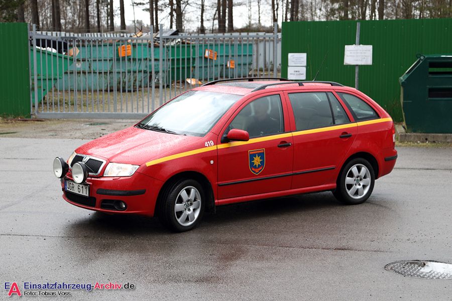 27 419 - Personbil